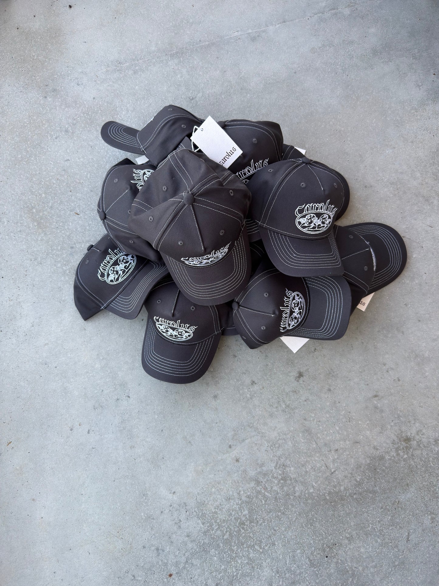 Conrast Cap
